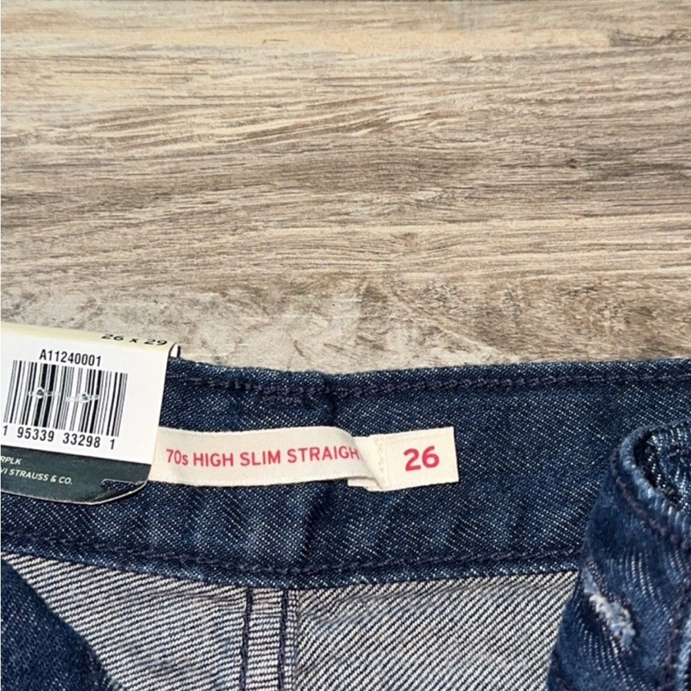 NWT women’s Levi’s